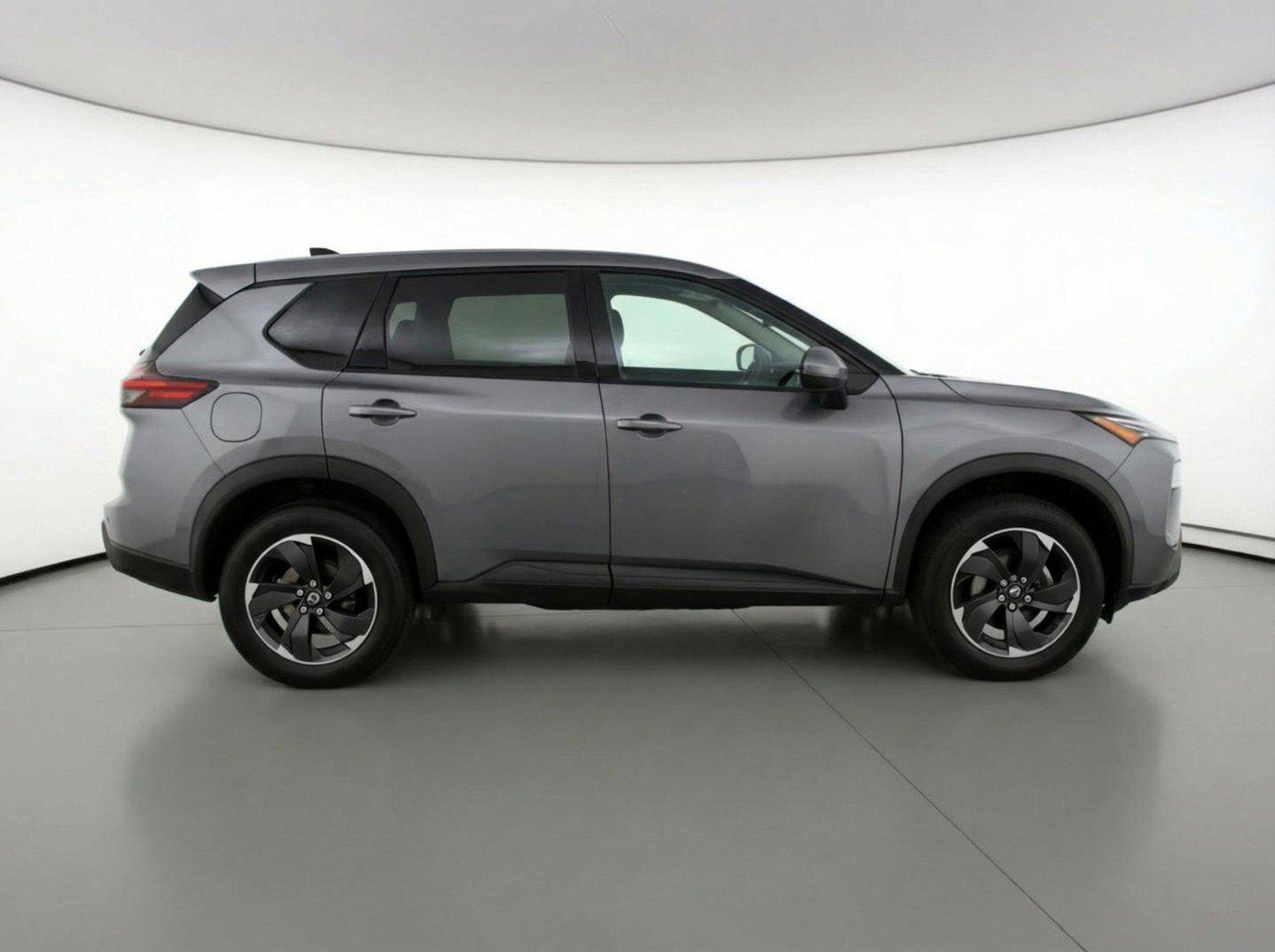 Used 2025 Nissan Rogue SV FWD image 8