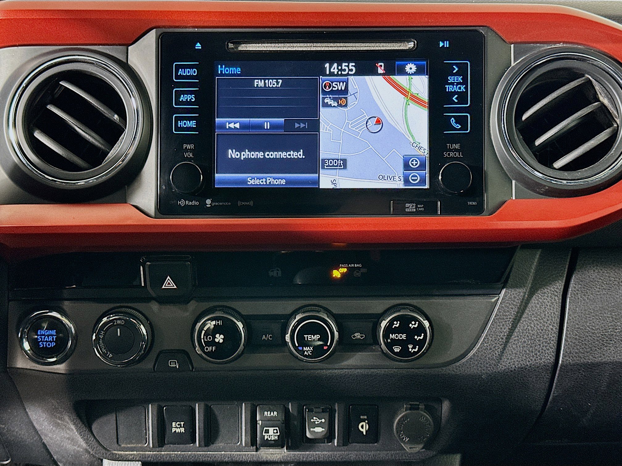 Used 2018 Toyota Tacoma TRD Off-Road image 24