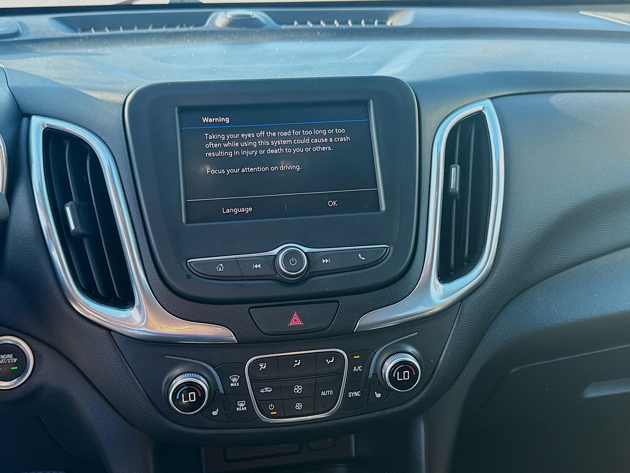 Used 2020 Chevrolet Equinox LT image 12