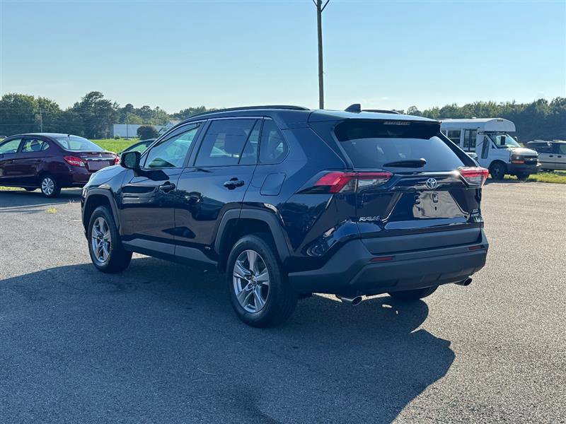 Used 2022 Toyota RAV4 XLE image 6
