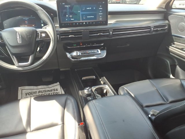 Used 2023 Lincoln Corsair FWD image 10