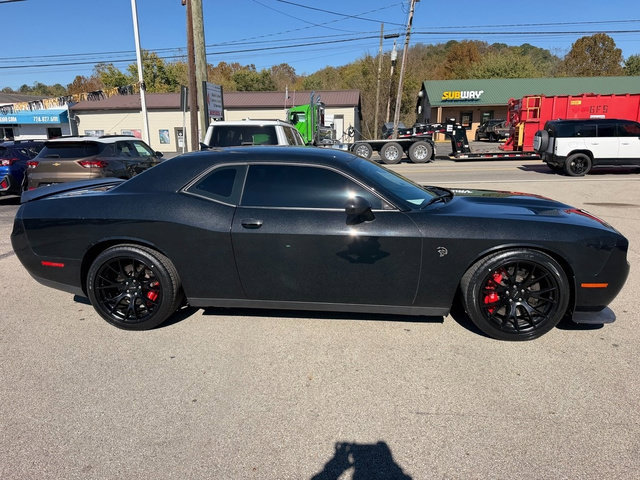 Used 2015 Dodge Challenger SRT Hellcat RWD image 8