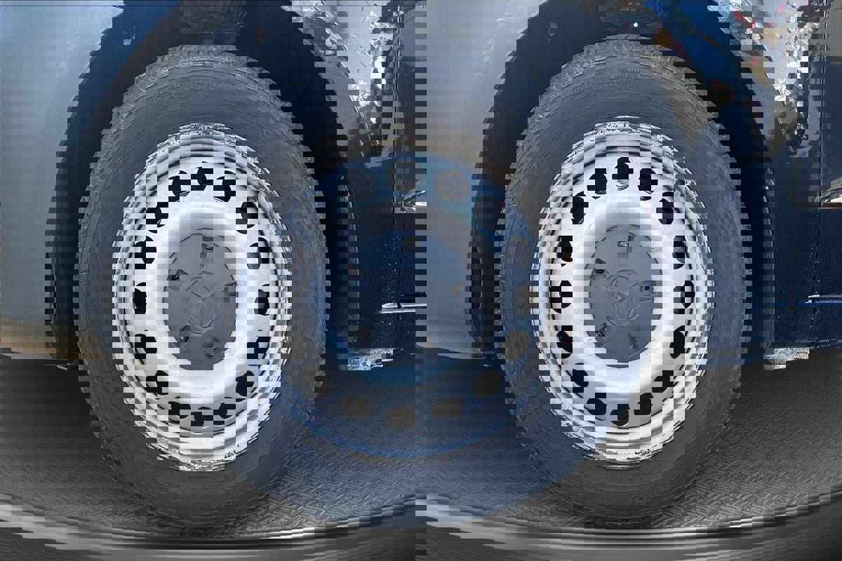 Used 2019 Mercedes-Benz Metris Passenger image 9