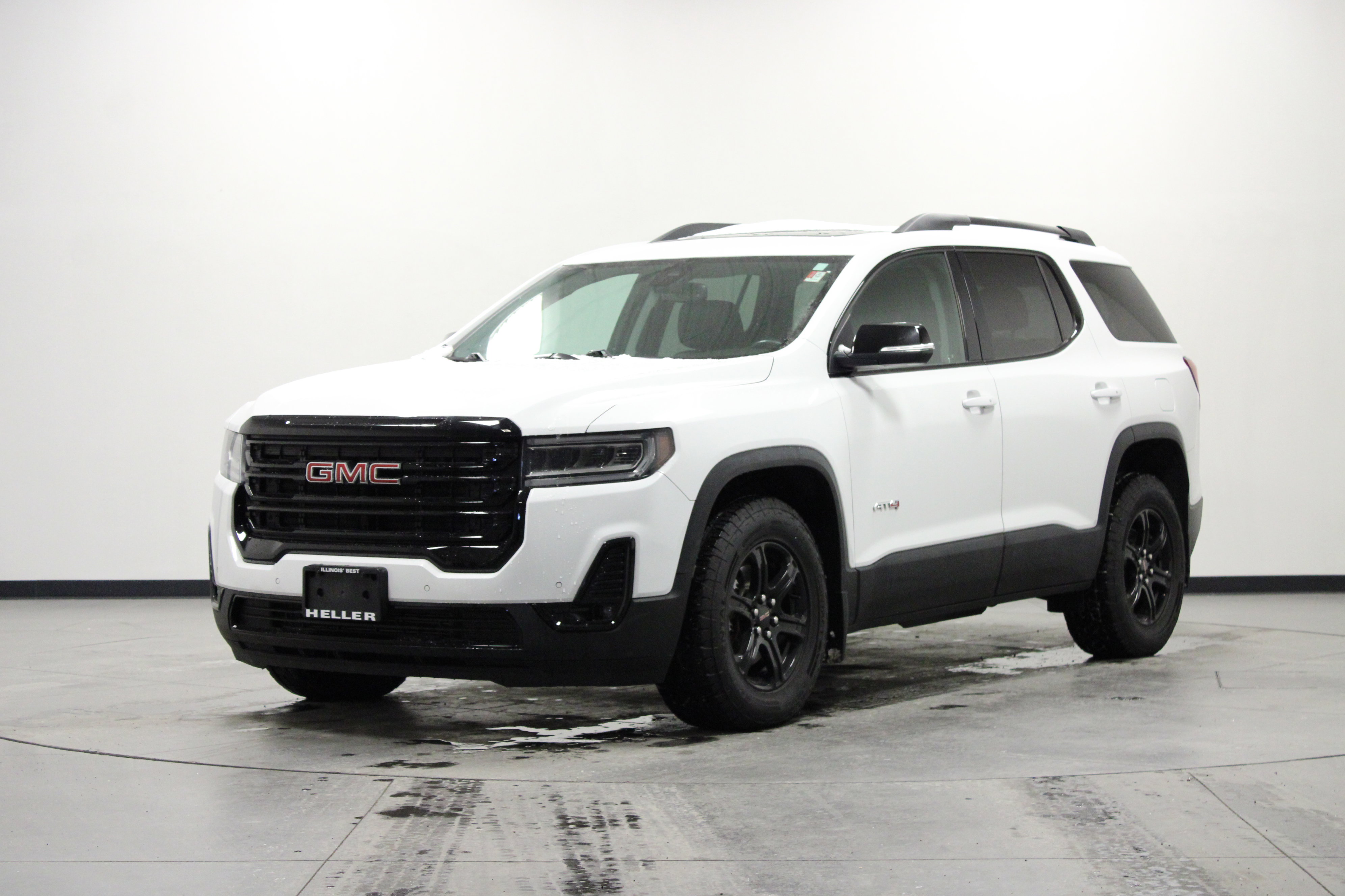 Used 2023 GMC Acadia AT4 w/ Preferred Package image 8