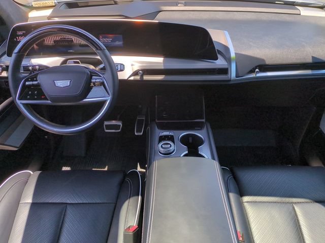 Used 2026 Cadillac Vistiq Platinum w/ LPO, Floor Liner Package AWD/4WD image 20