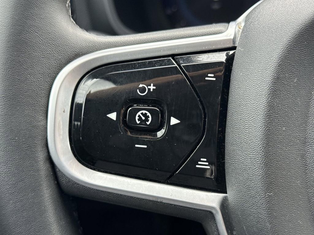 Used 2023 Volvo S60 B5 Plus w/ Protection Package Premier image 33