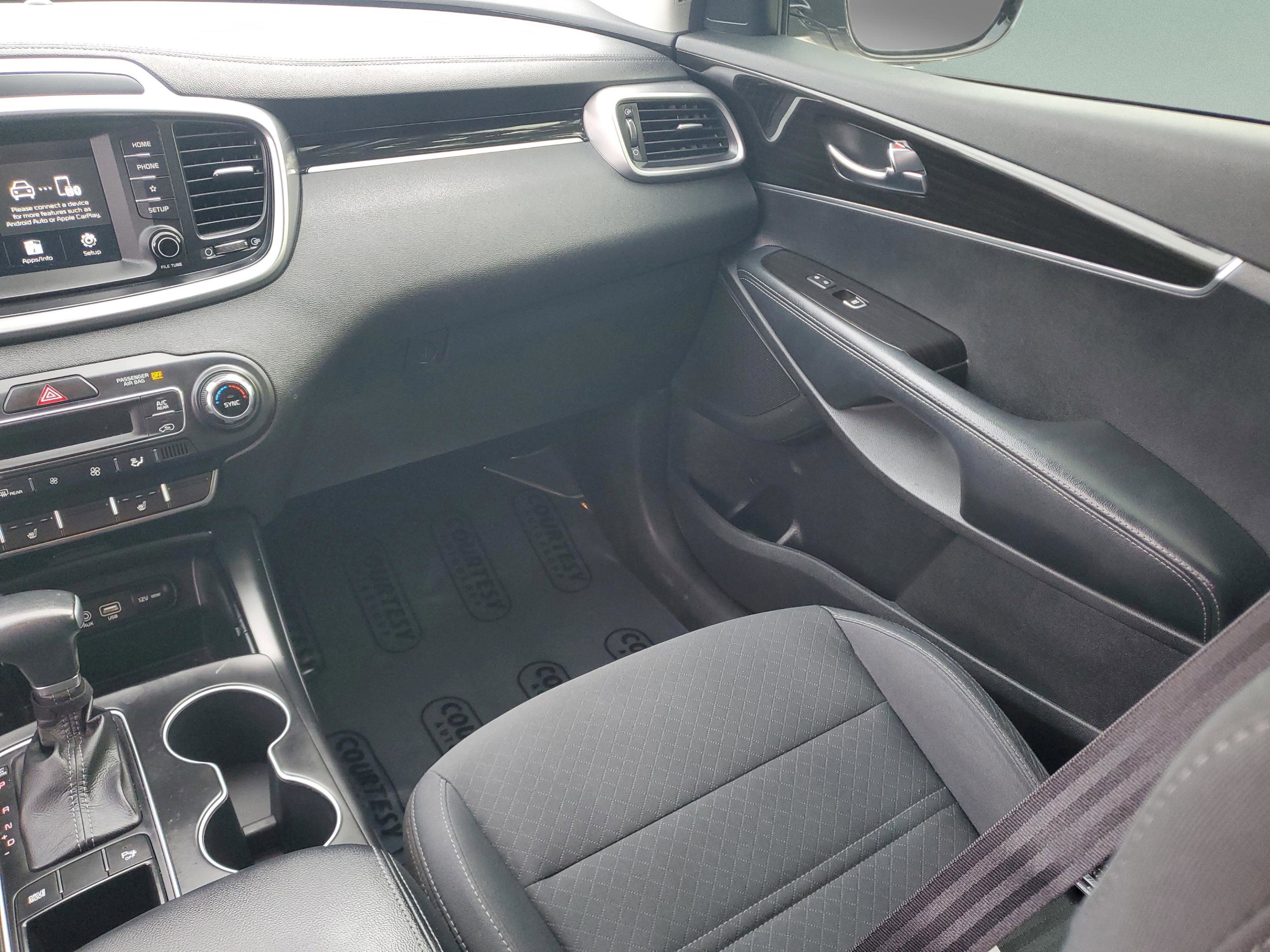 Certified 2019 Kia Sorento S image 12