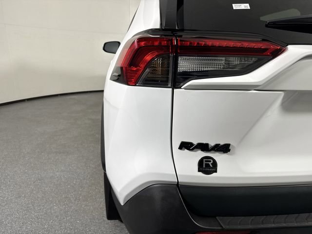 Used 2021 Toyota RAV4 XLE image 30