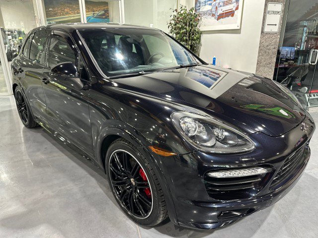 Used 2014 Porsche Cayenne GTS AWD/4WD image 11