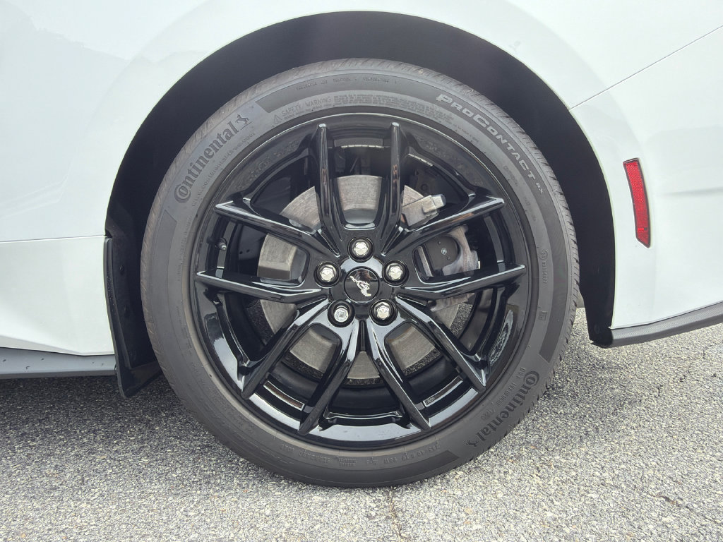 Used 2025 Ford Mustang GT Premium RWD image 18