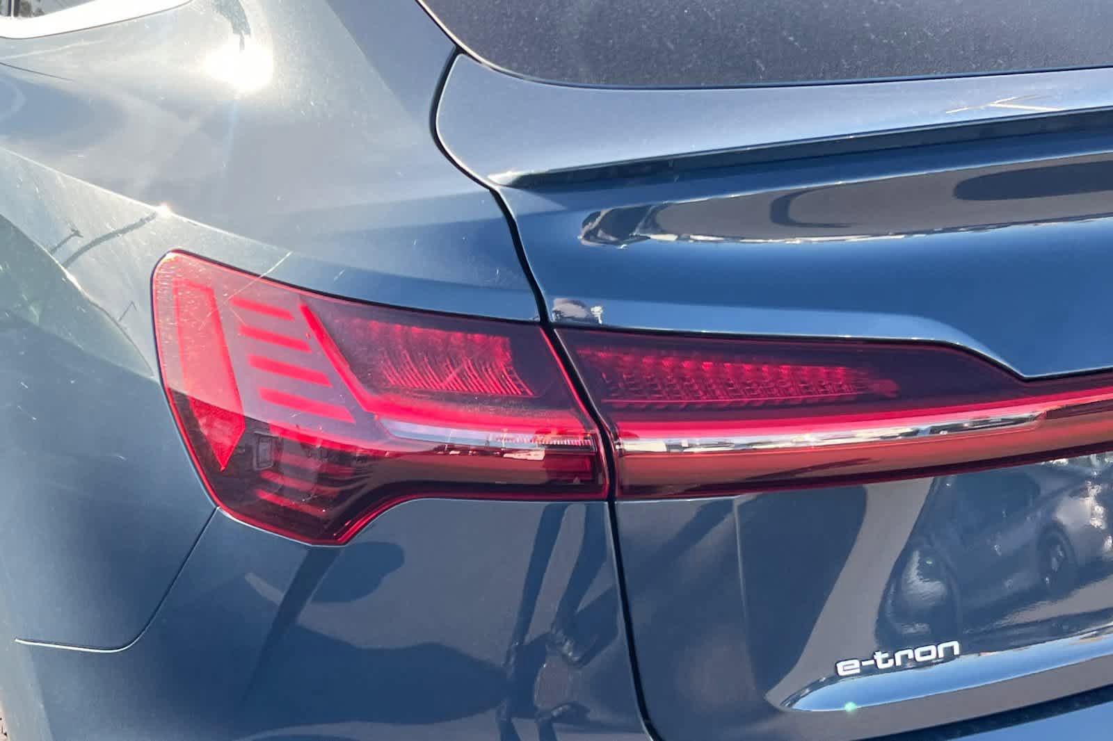 Used 2020 Audi e-tron Prestige AWD/4WD image 20
