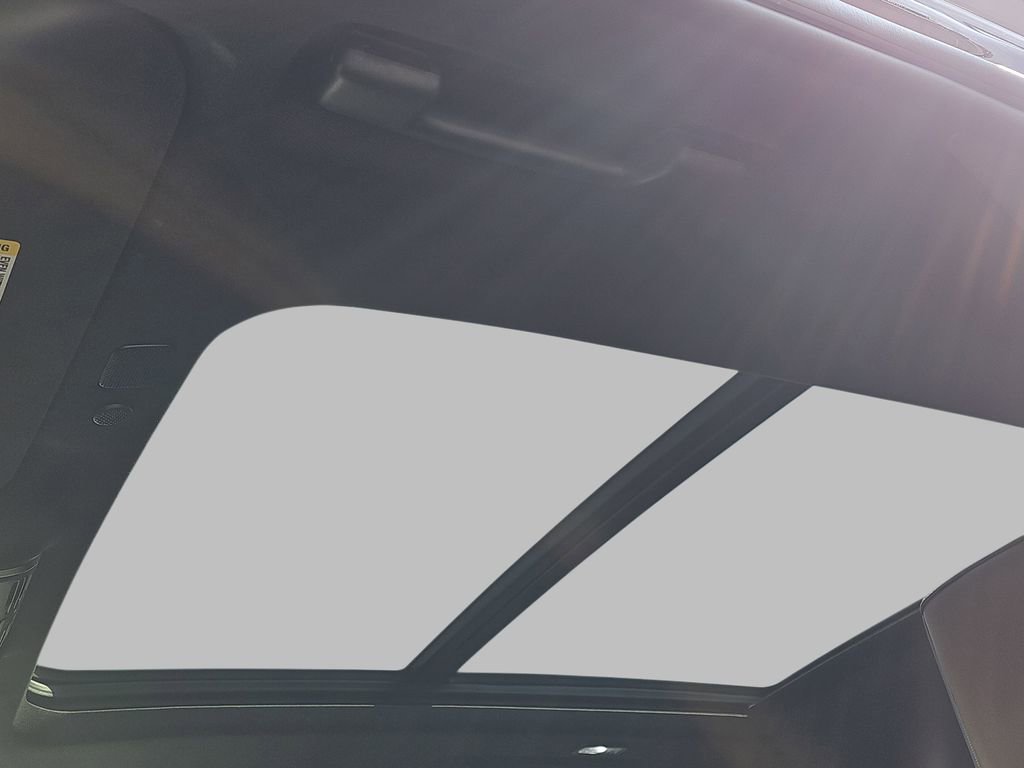 Used 2023 GMC Yukon XL Denali Ultimate image 36