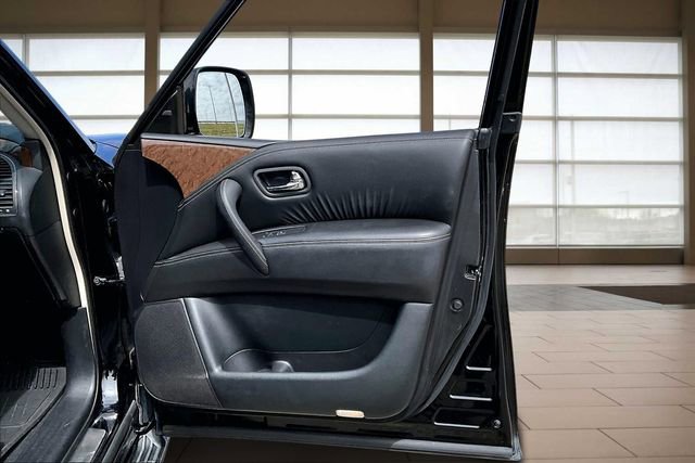 Used 2017 INFINITI QX80 4WD w/ Driver Assistance Package image 24