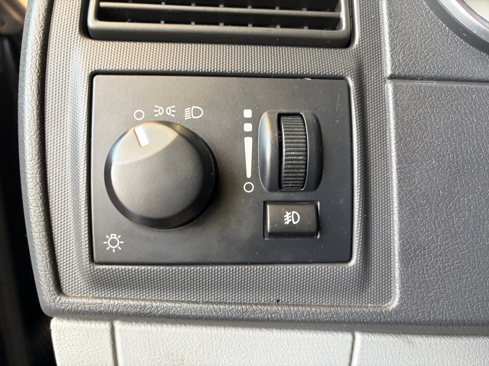 Used 2006 Dodge Magnum SRT8 w/ SRT Option Group III RWD image 10