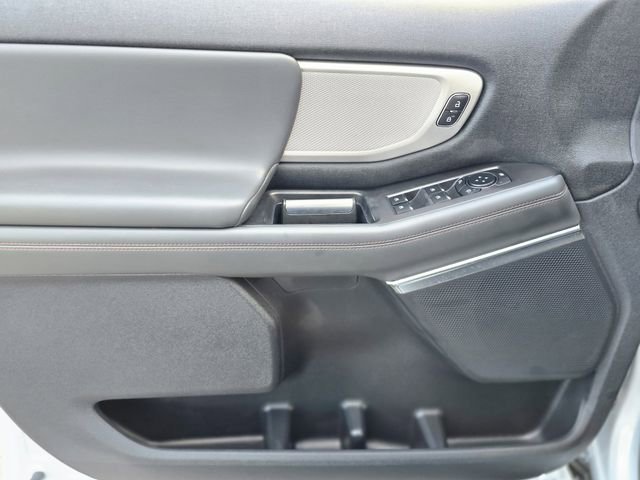 Used 2025 Ford Expedition Active image 15