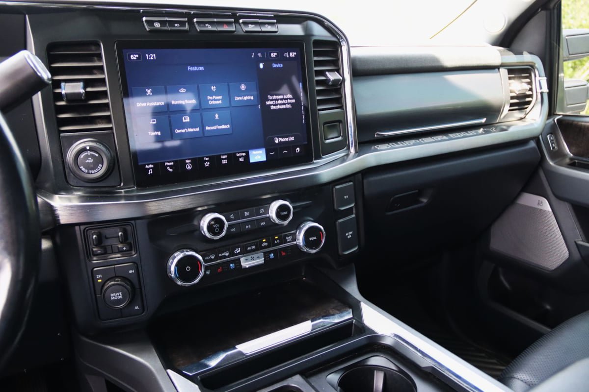 Used 2023 Ford F450 Lariat w/ Lariat Ultimate Package AWD/4WD image 46