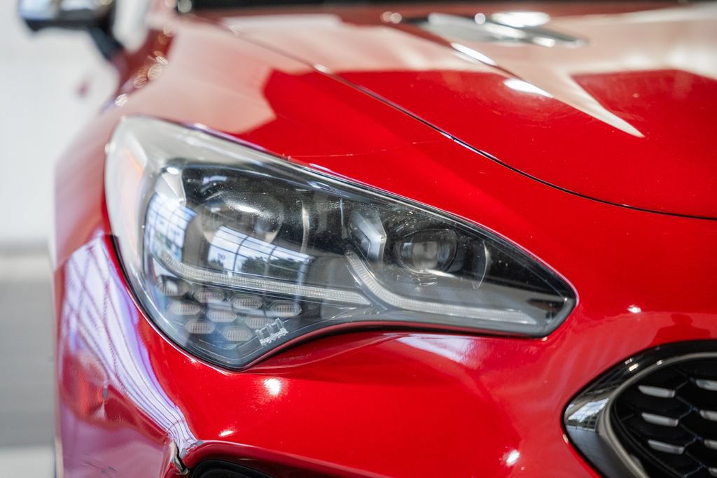 Used 2022 Kia Stinger GT2 AWD/4WD image 12