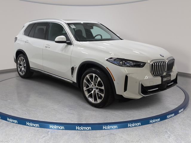 Certified 2026 BMW X5 xDrive40i w/ Premium Package AWD/4WD image 3