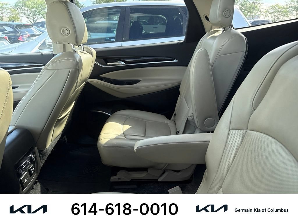 Used 2018 Buick Enclave Premium AWD/4WD image 10