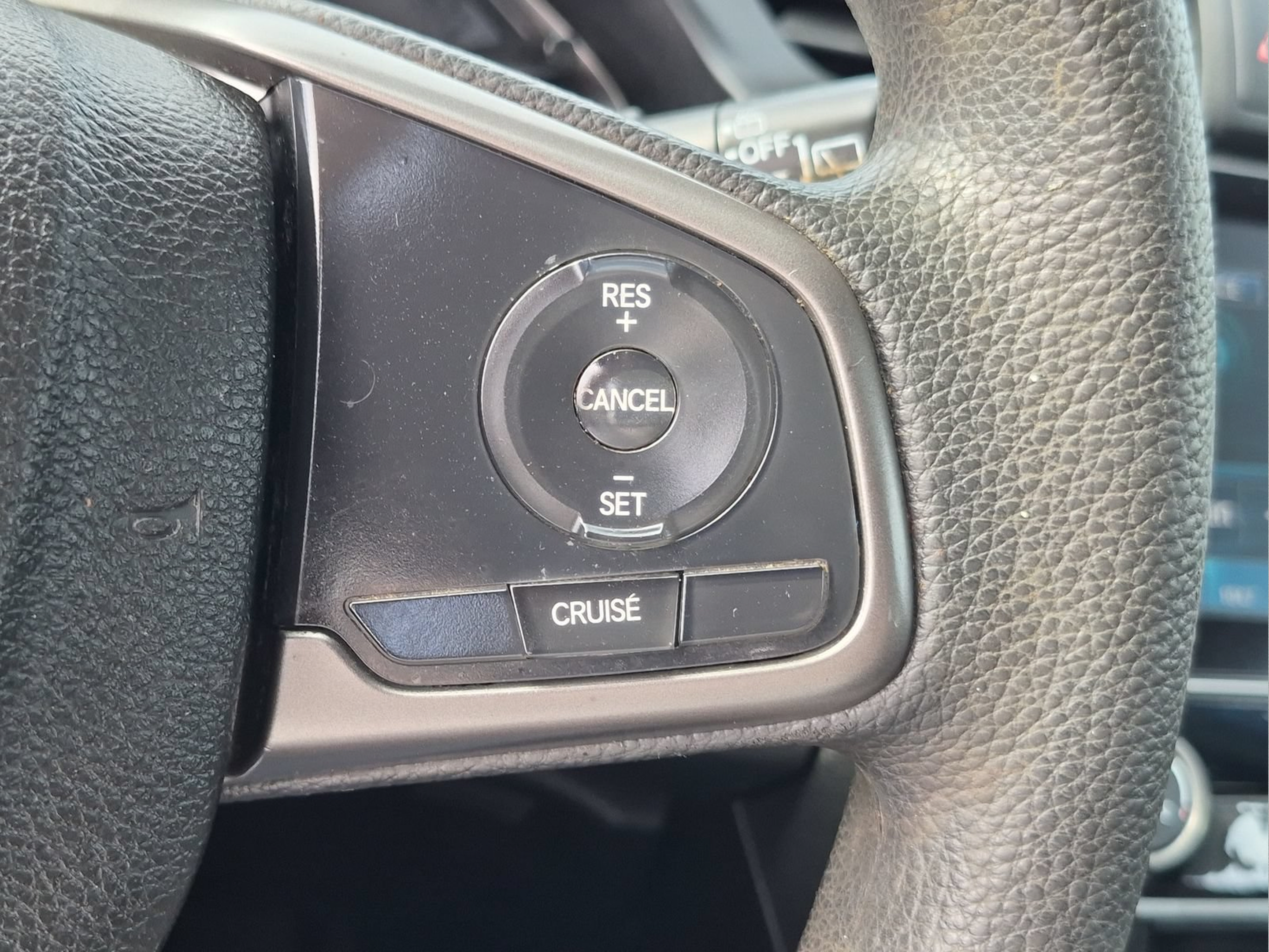 Used 2018 Honda Civic EX image 10