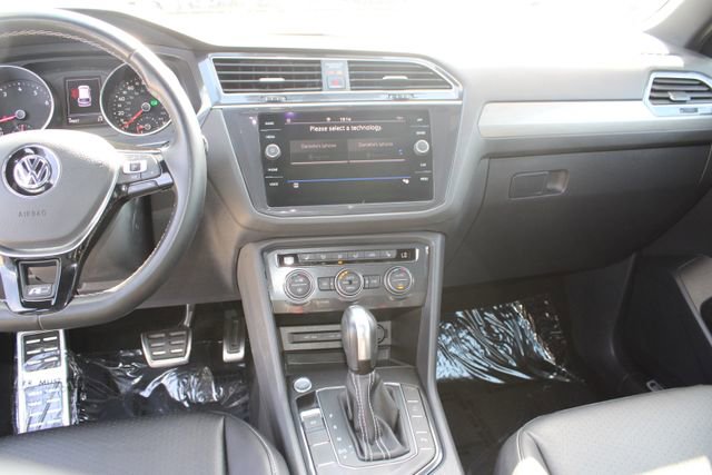 Used 2021 Volkswagen Tiguan SE R-Line FWD image 13
