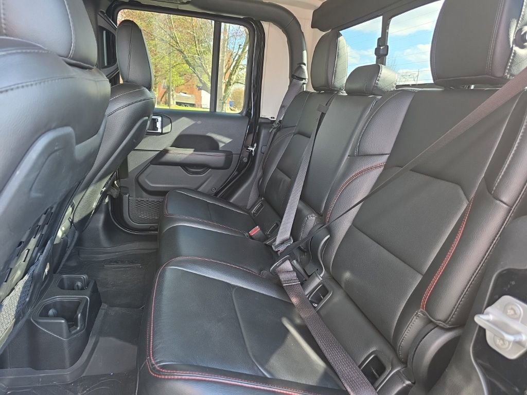 Used 2023 Jeep Gladiator Rubicon w/ Cold Weather Group image 26