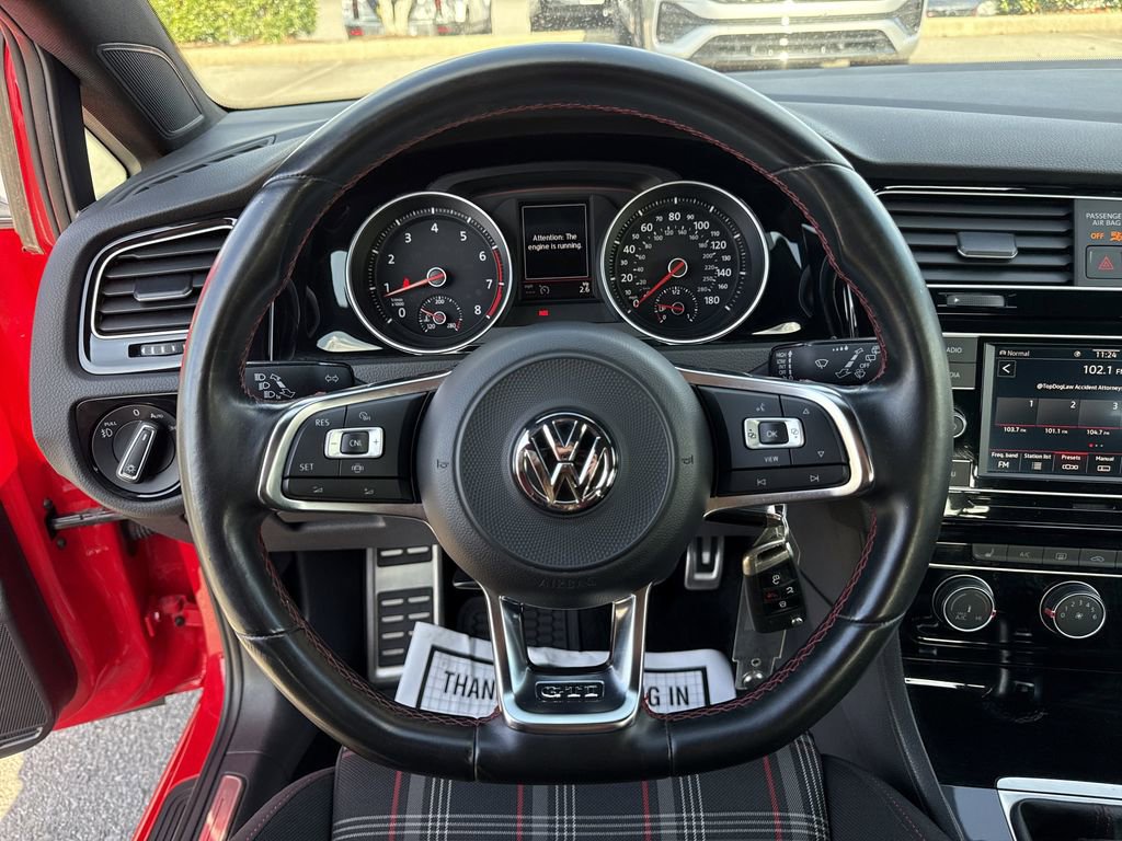 Used 2020 Volkswagen Golf 4-Door image 30