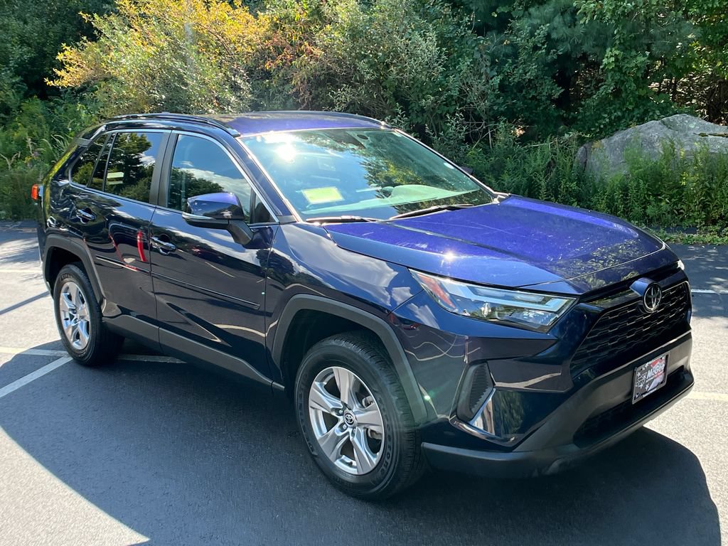 Used 2023 Toyota RAV4 XLE AWD/4WD image 7
