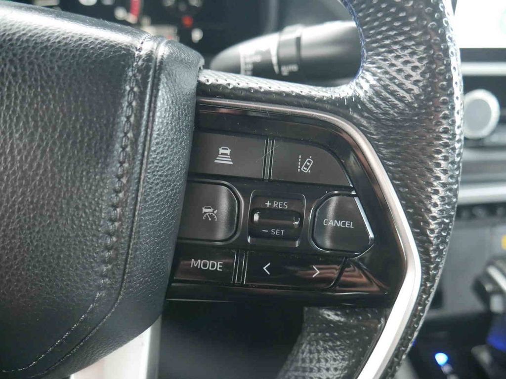 Used 2024 Toyota Tundra Platinum AWD/4WD image 42
