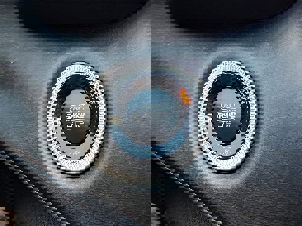 New 2025 Jeep Grand Cherokee Limited image 12