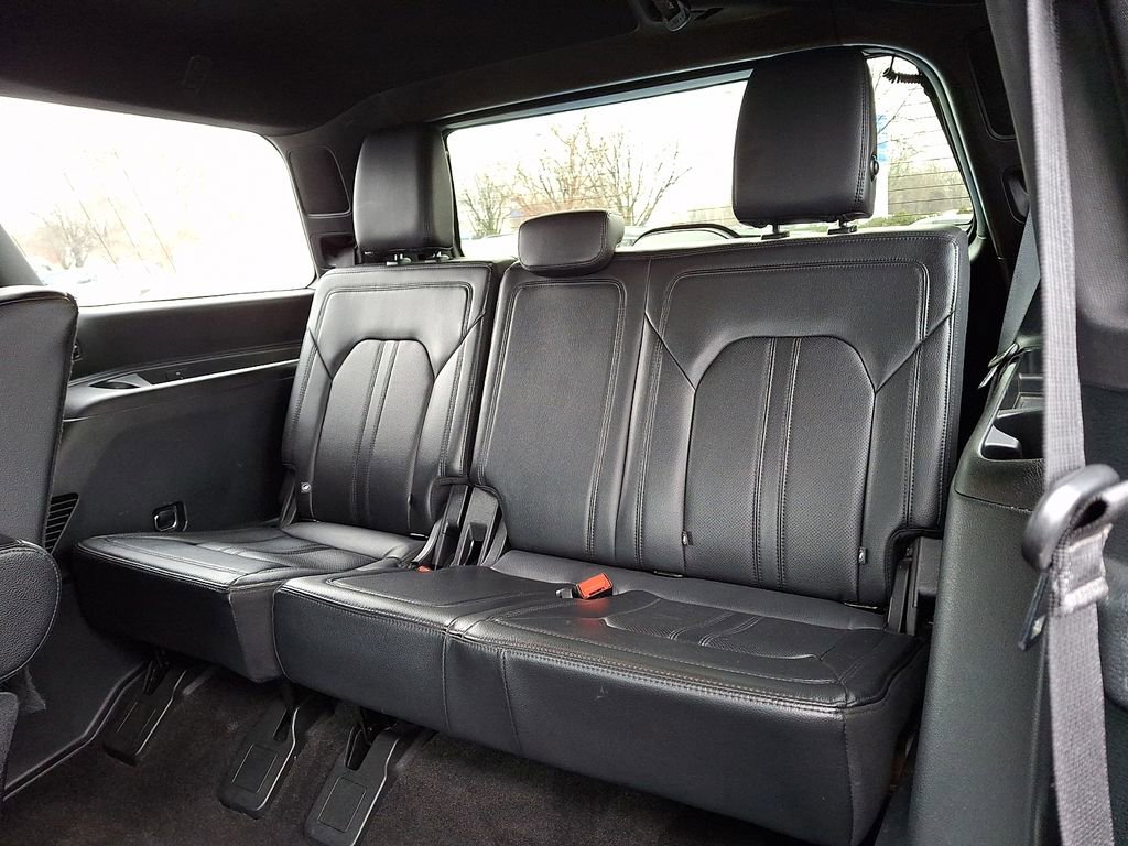 Used 2021 Ford Expedition Limited image 10