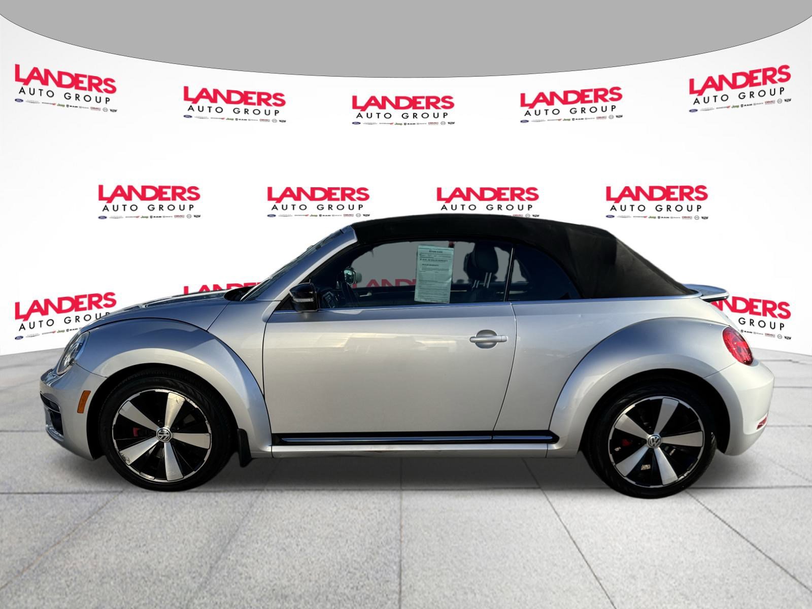 Used 2013 Volkswagen Beetle 2.0T image 6