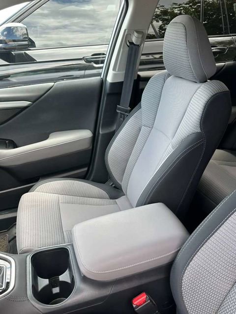 Certified 2025 Subaru Outback Premium AWD/4WD image 17