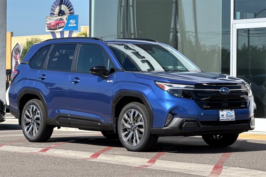 New 2025 Subaru Forester Touring image 2
