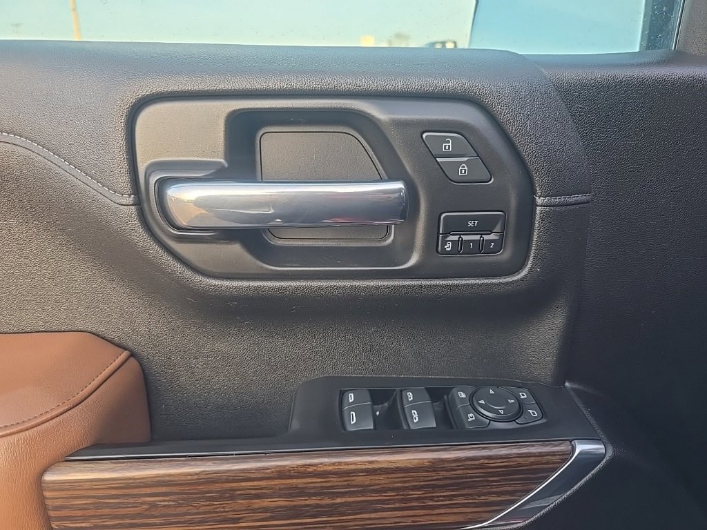 Used 2021 Chevrolet Silverado 1500 High Country image 25
