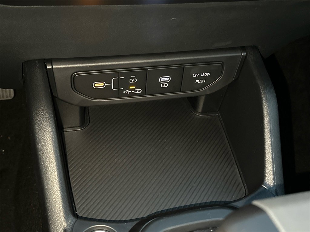 New 2025 Kia K4 LXS image 26