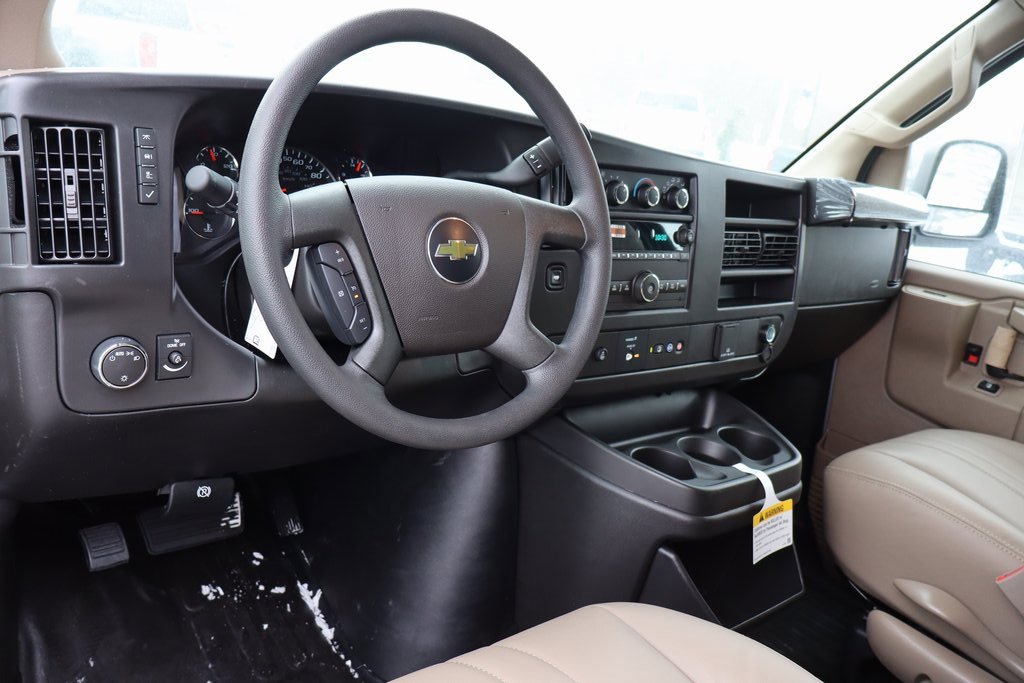 New 2025 Chevrolet Express 3500 w/ Driver Convenience Package image 6