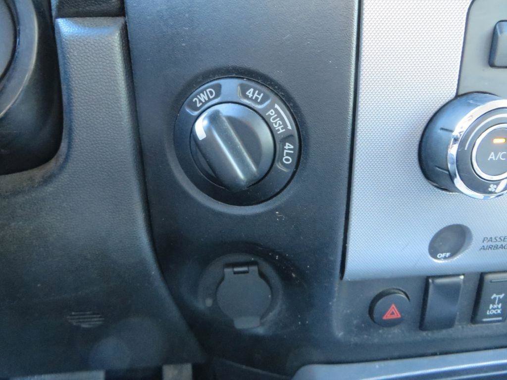 Used 2011 Nissan Titan PRO-4X AWD/4WD image 23