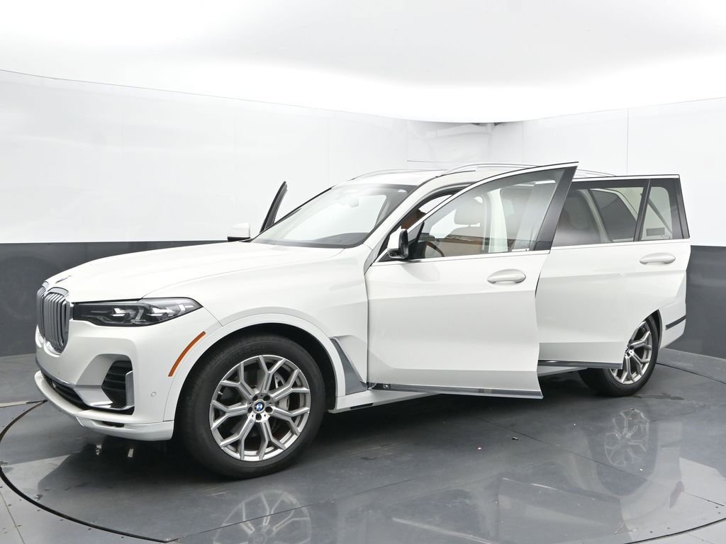 Used 2022 BMW X7 xDrive40i w/ Executive Package AWD/4WD image 47