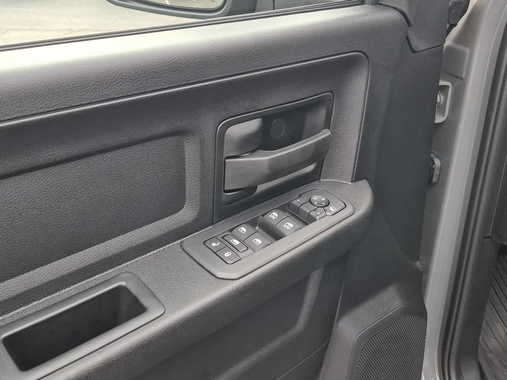 New 2027 RAM 3500 Tradesman AWD/4WD image 18