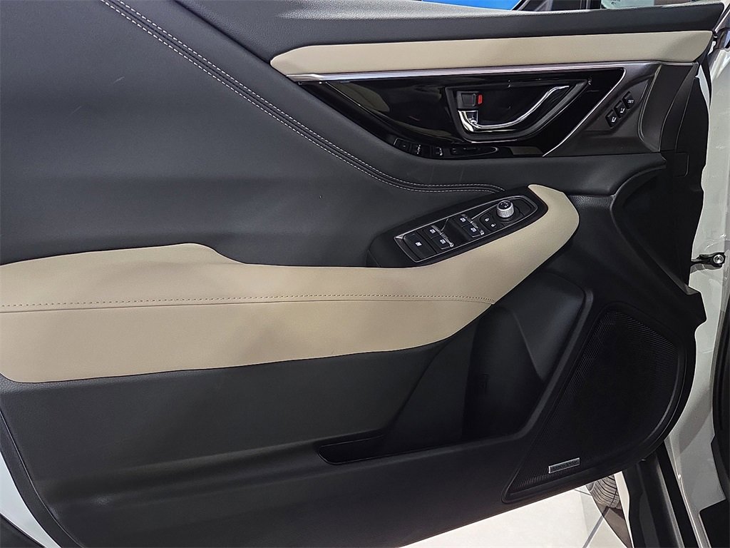 Used 2025 Subaru Outback Limited image 20