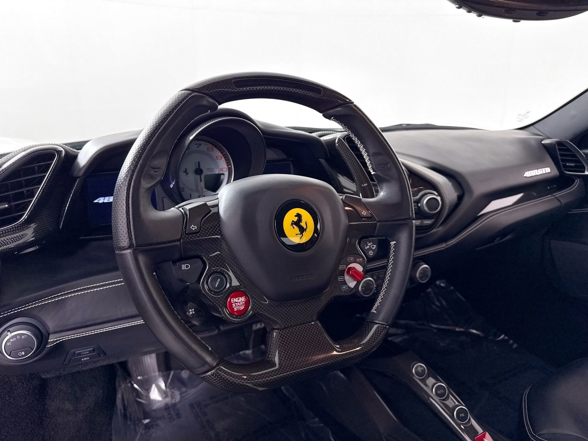 Certified 2016 Ferrari 488 GTB RWD image 10
