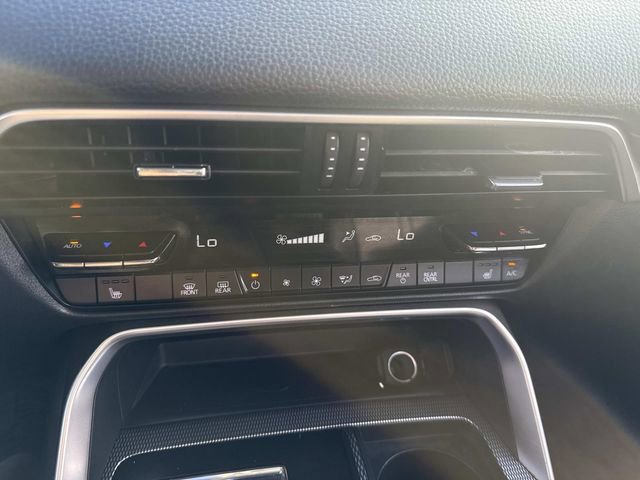 Used 2024 MAZDA CX-90 3.3 Turbo w/ Premium Package image 33