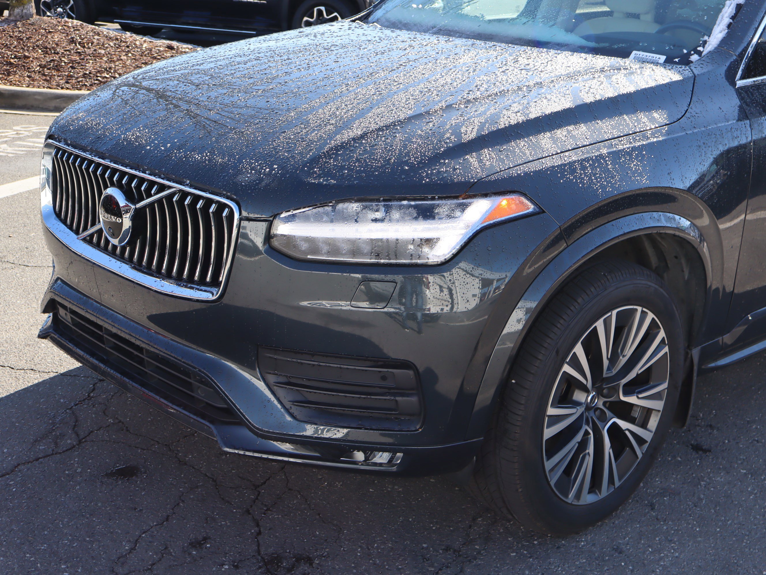 Used 2021 Volvo XC90 T5 Momentum w/ Advanced Package image 6