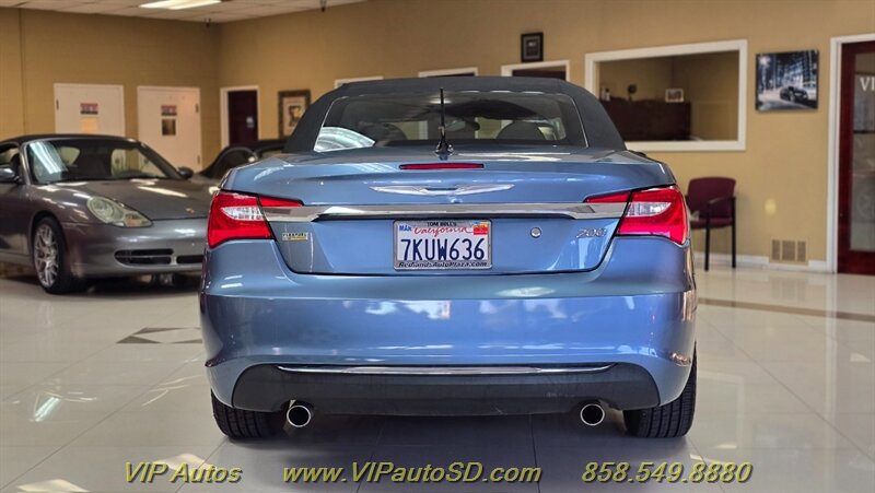 Used 2011 Chrysler 200 Touring image 5