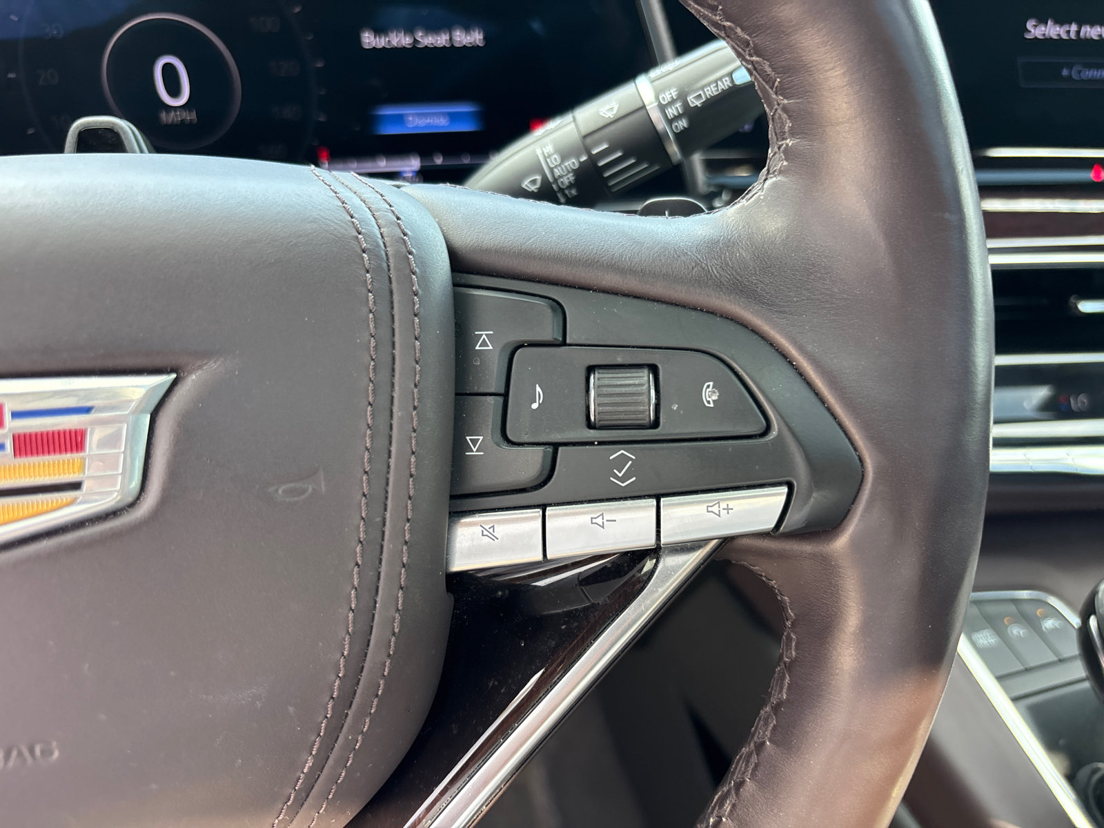 Used 2023 Cadillac Escalade ESV Sport Platinum AWD/4WD image 18