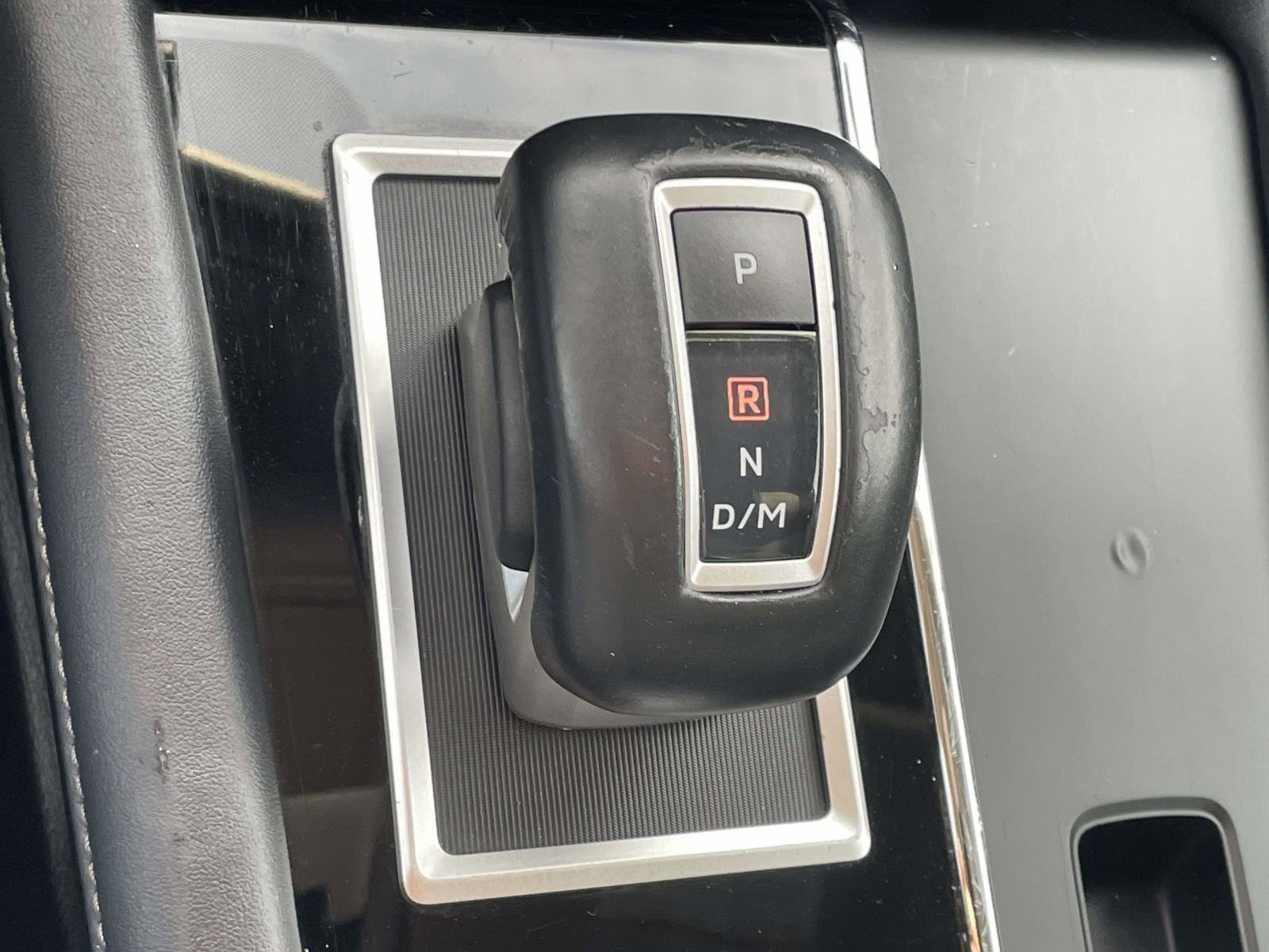 Used 2024 Mitsubishi Outlander SE image 10