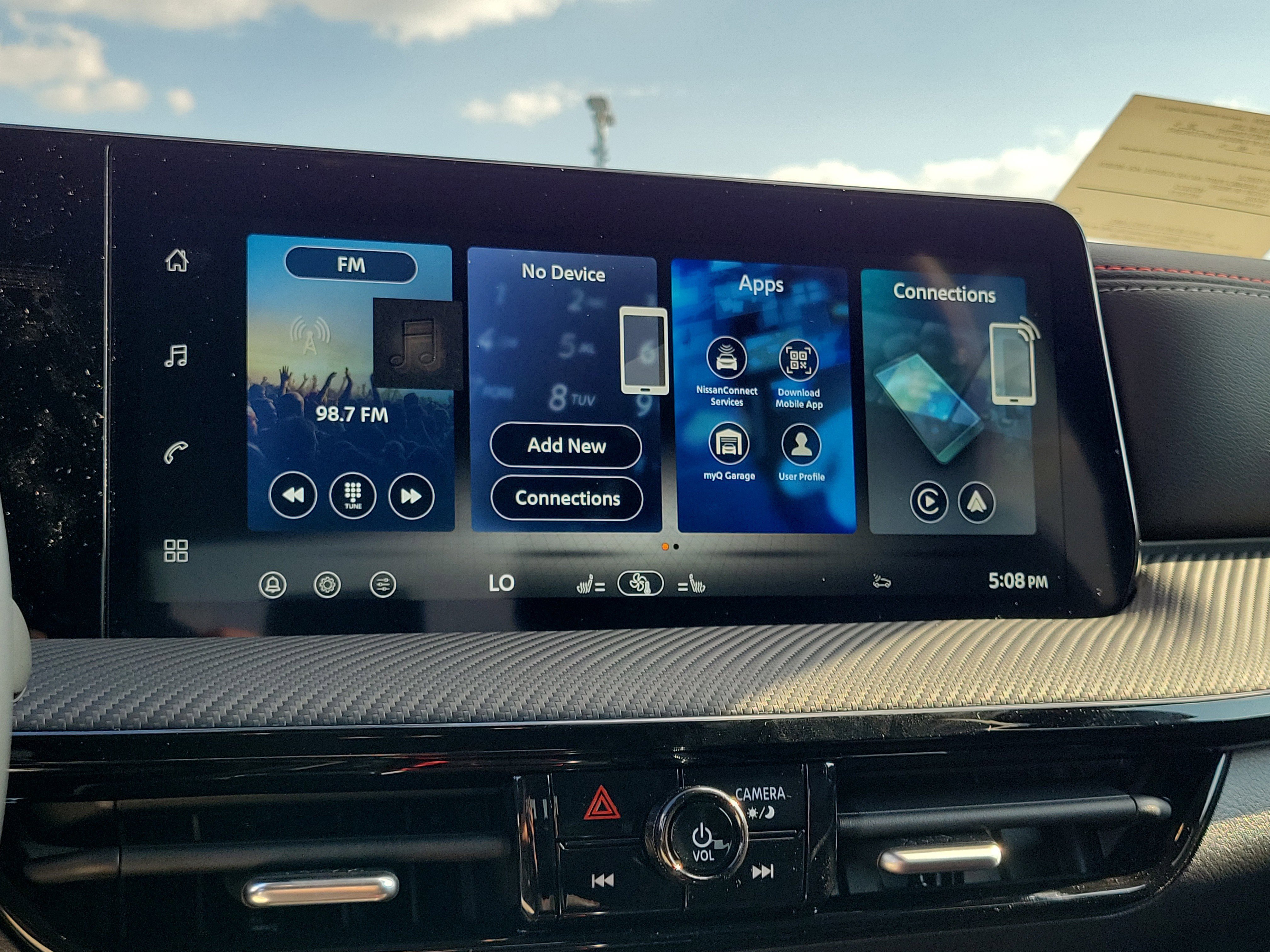 New 2026 Nissan Kicks SR w/ Cold Weather Package image 26