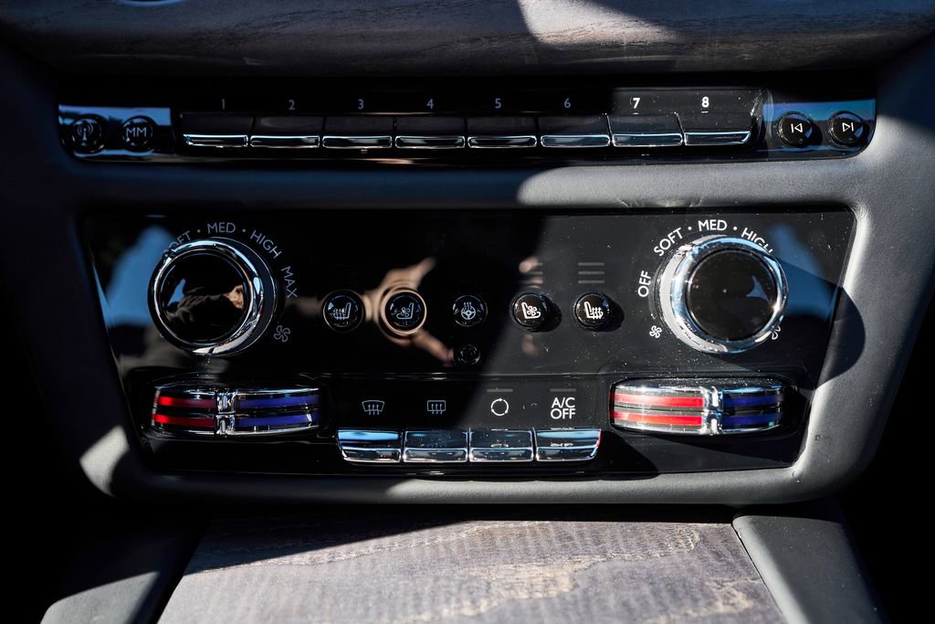 Used 2025 Rolls-Royce Ghost AWD/4WD image 72
