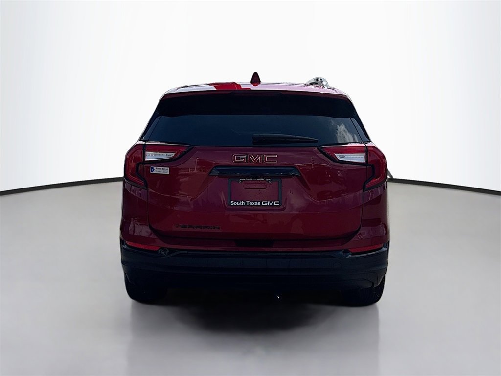 Used 2024 GMC Terrain SLE w/ Driver Convenience Package image 6